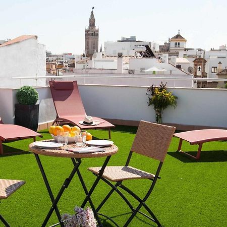 Isg Apartments Downtown Family Haven Free Parking Spot Sevilla Bagian luar foto
