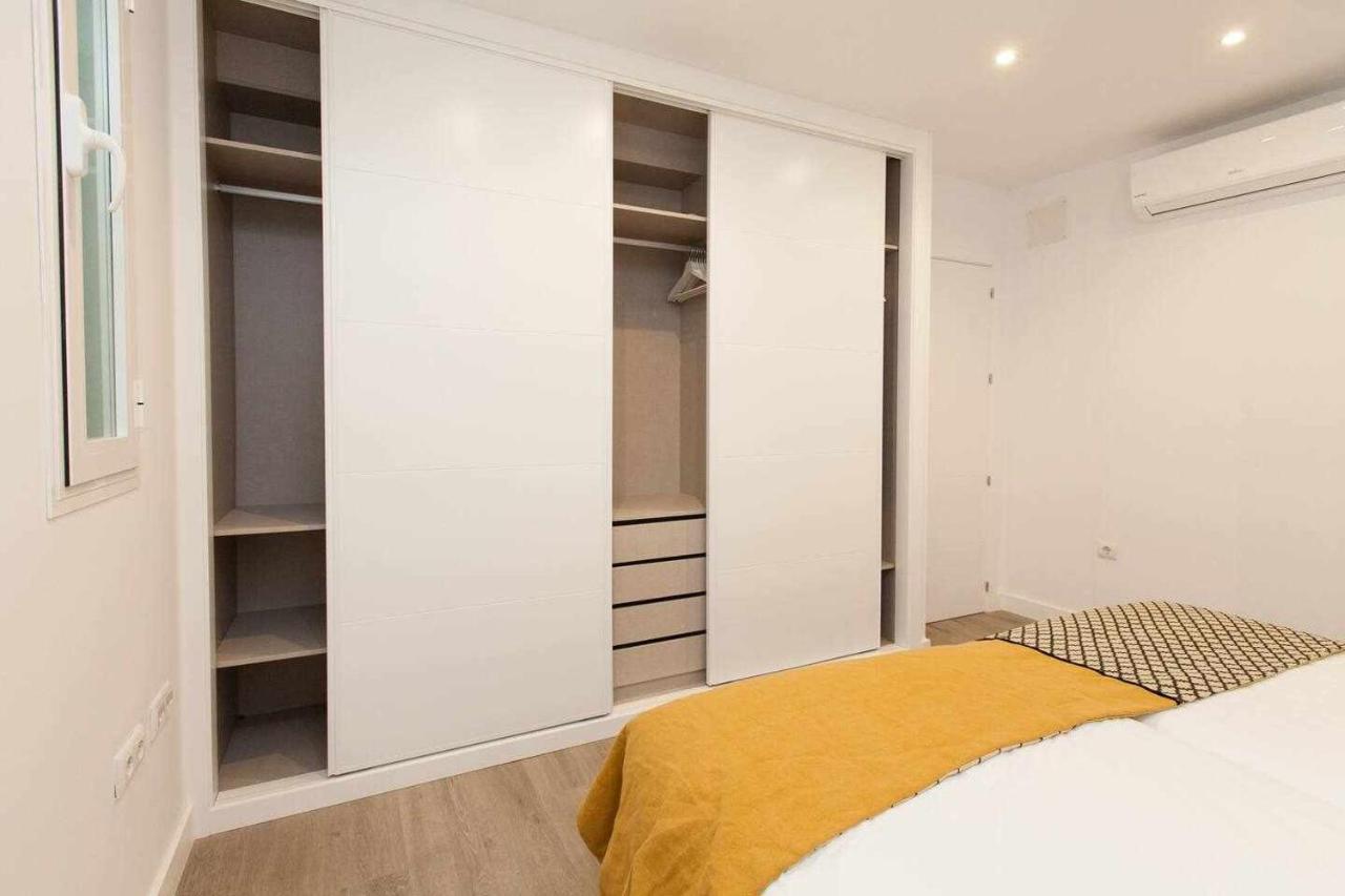 Isg Apartments Downtown Family Haven Free Parking Spot Sevilla Bagian luar foto